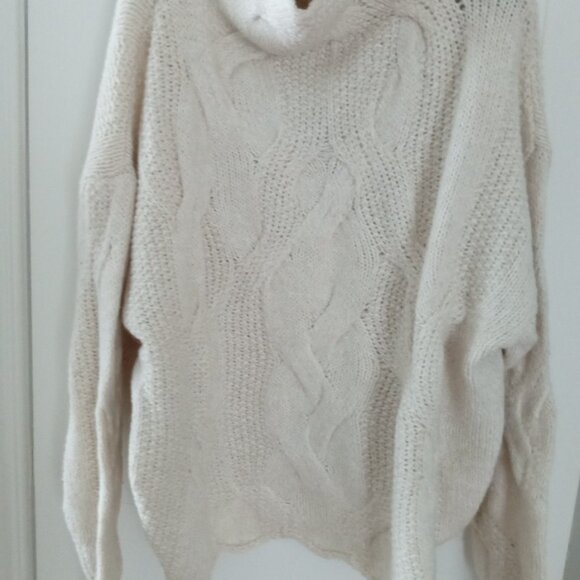 Oversized cable knit sweater - New without tags - Picture 1 of 4